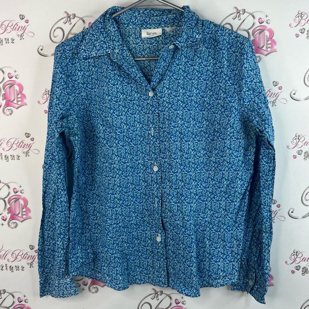 liz & co. Button up long sleeve shirt floral Blue Patterned Button Down Shirt